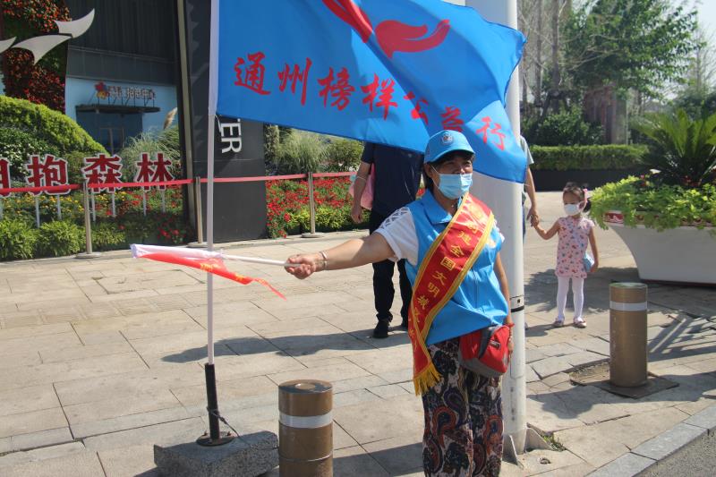 <strong>黑逼欧美</strong>